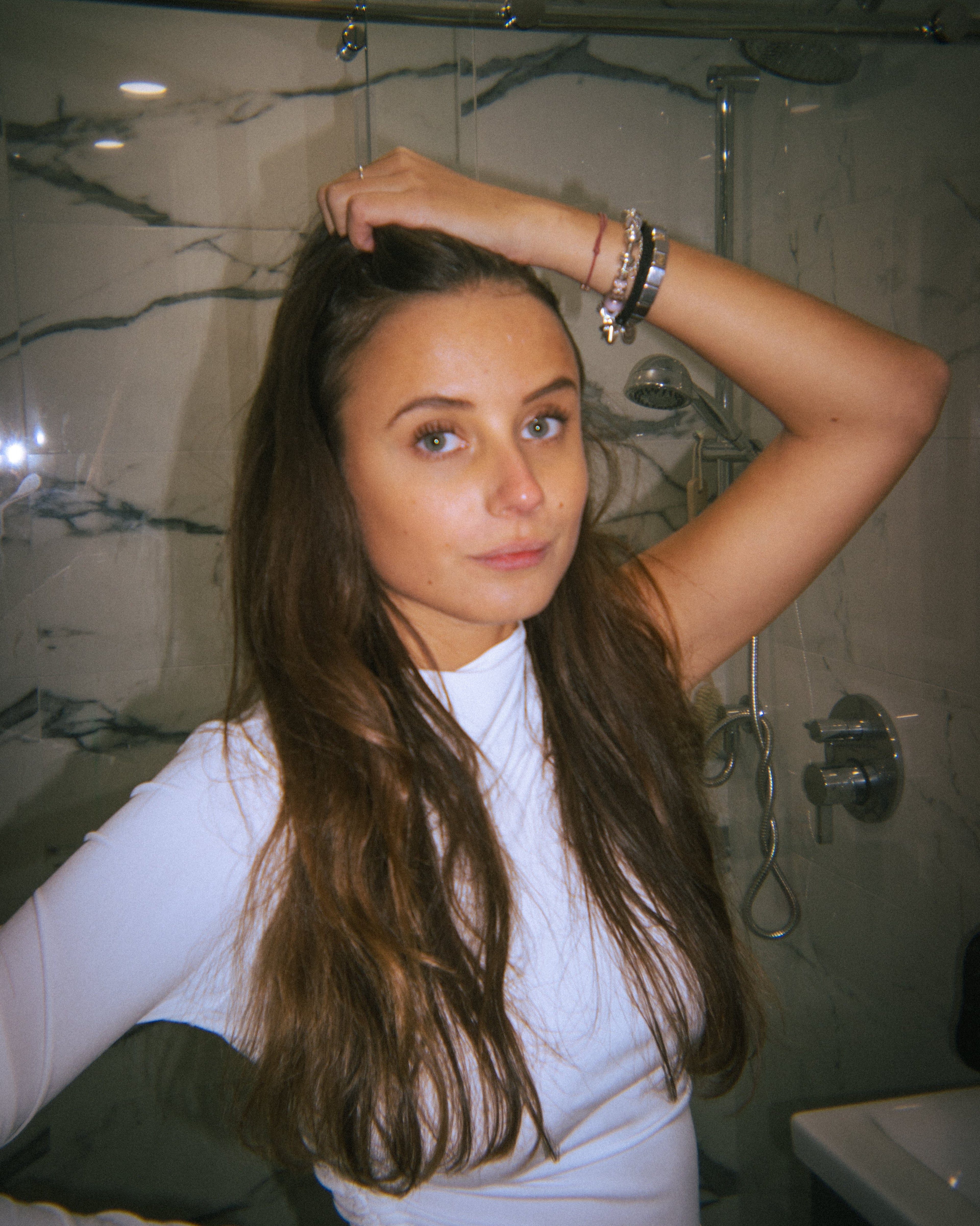 Retropia® Night Flash Film Lightroom Preset